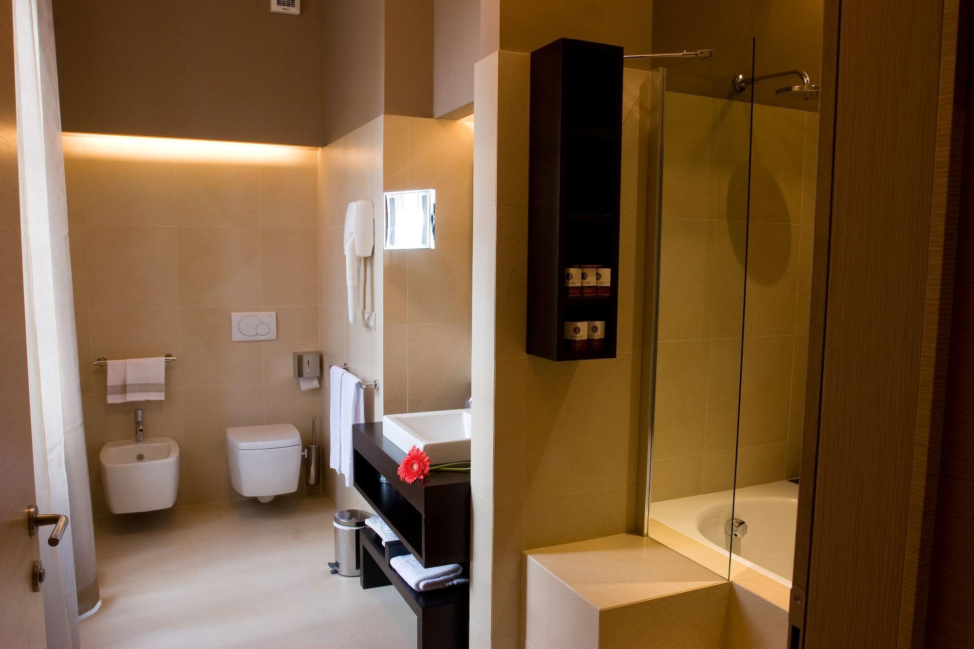 Unahotels Villa Dei Platani Foligno Eksteriør bilde