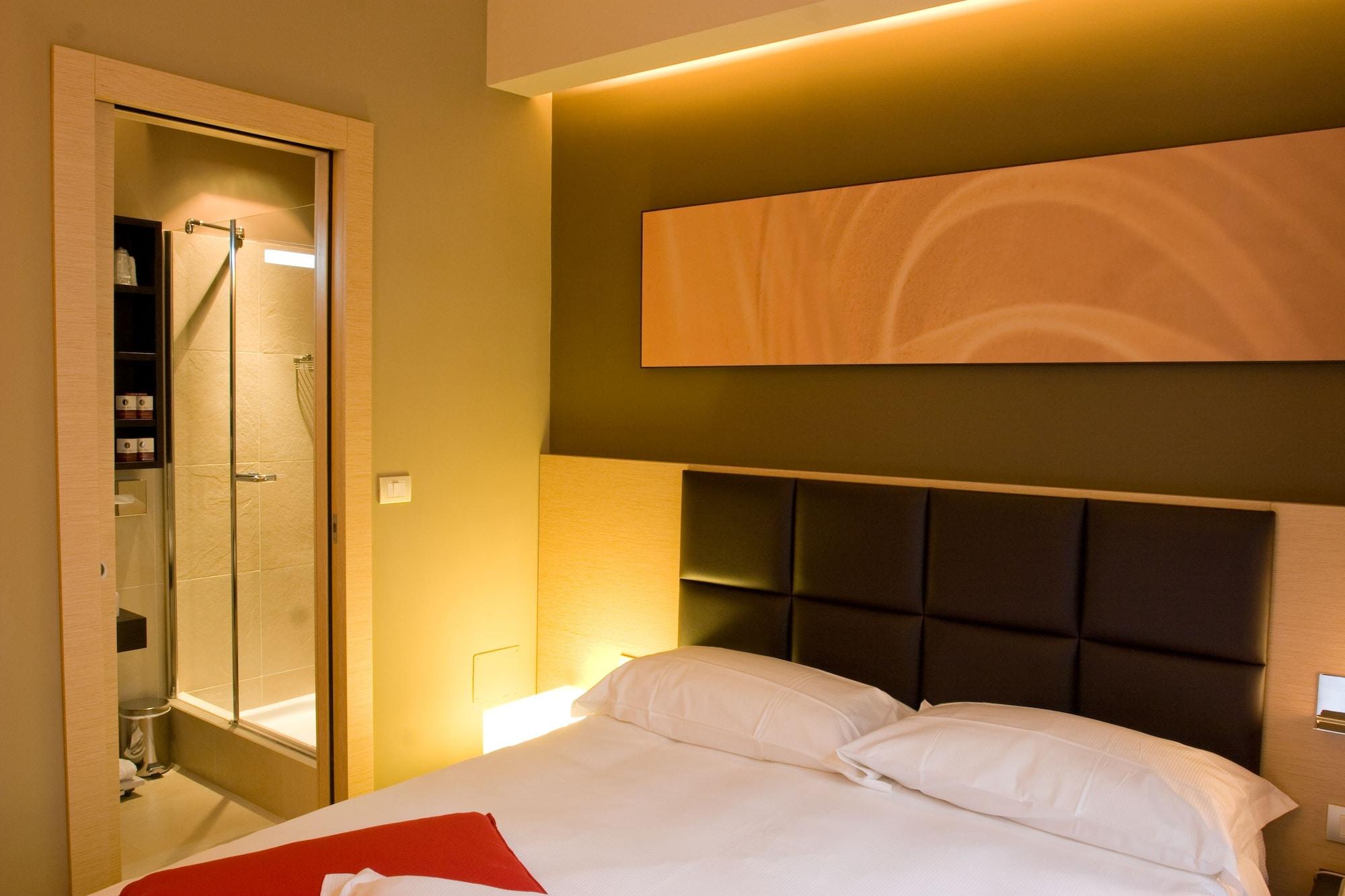 Unahotels Villa Dei Platani Foligno Eksteriør bilde