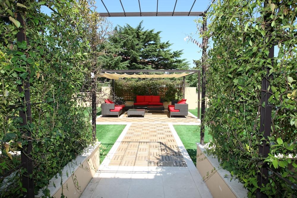 Unahotels Villa Dei Platani Foligno Eksteriør bilde