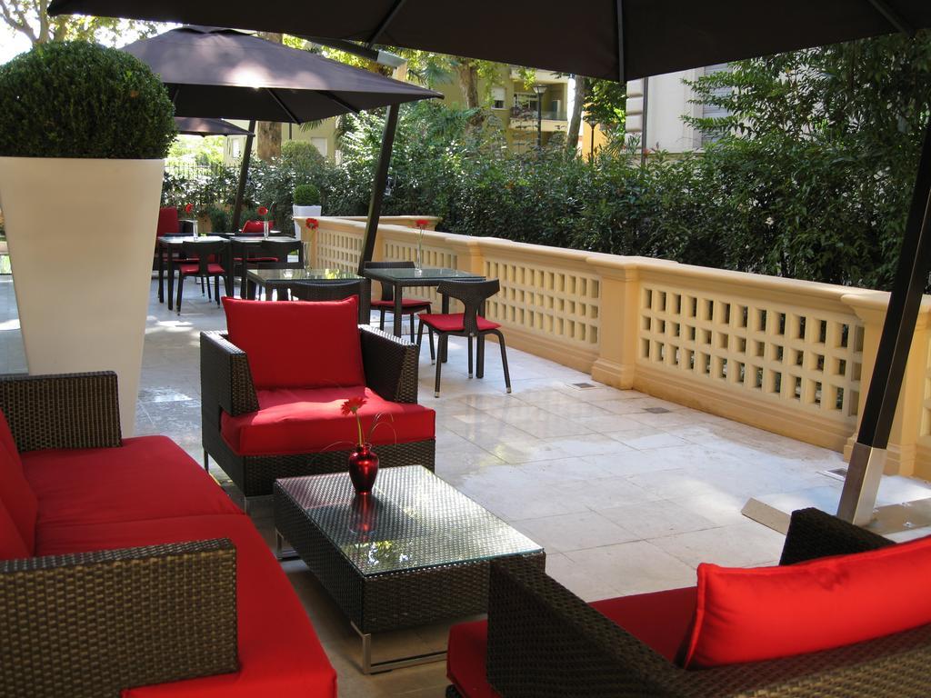 Unahotels Villa Dei Platani Foligno Eksteriør bilde