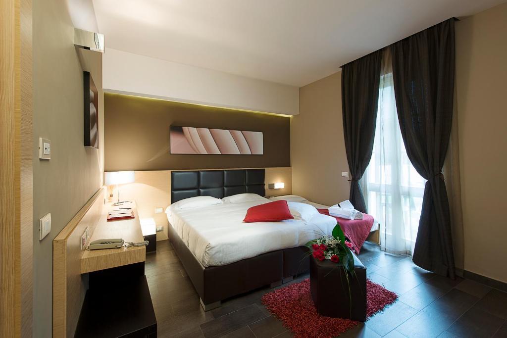 Unahotels Villa Dei Platani Foligno Rom bilde