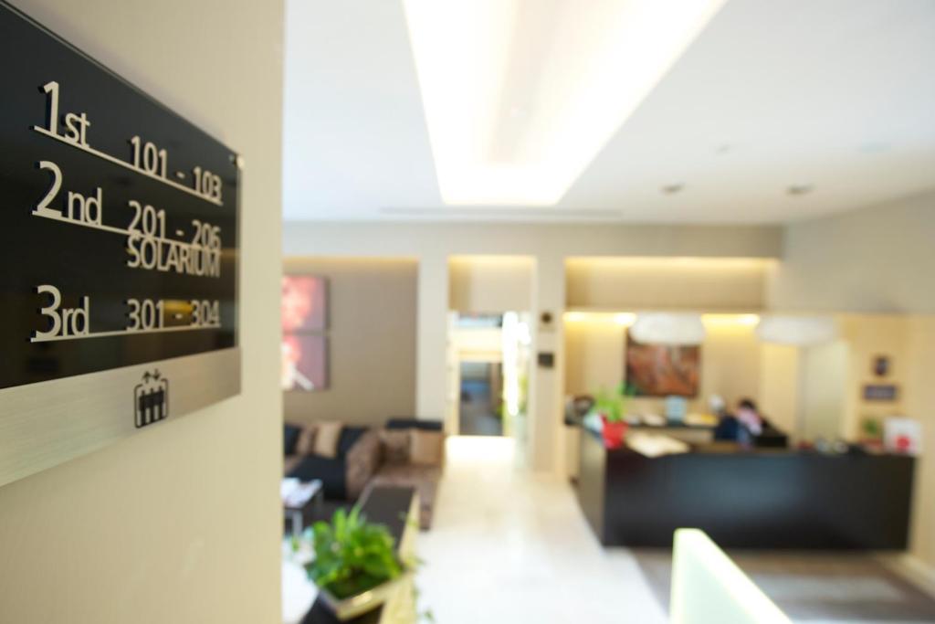 Unahotels Villa Dei Platani Foligno Eksteriør bilde