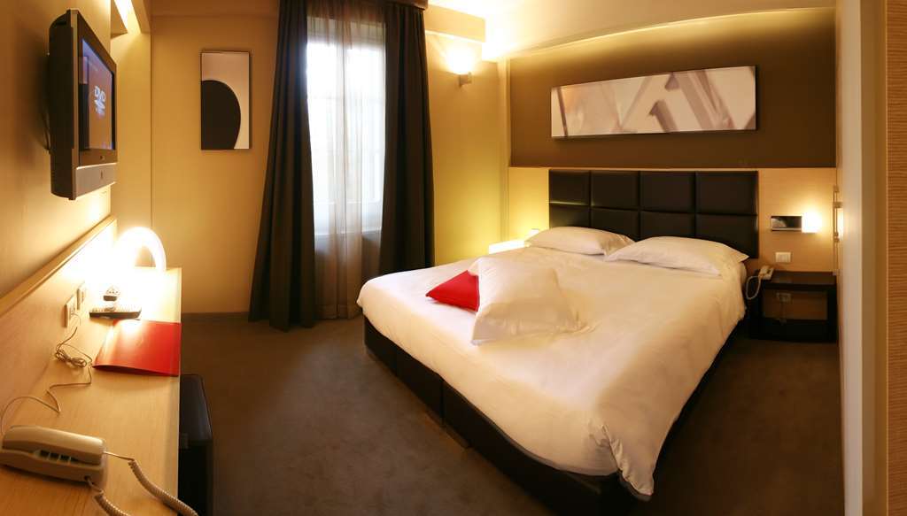 Unahotels Villa Dei Platani Foligno Rom bilde
